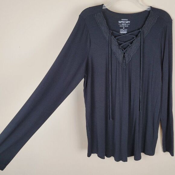 Torrid Super Soft Black Lace Trim Tye Tee Long Sleeve Stretch Top Black Size 0X - Picture 7 of 9